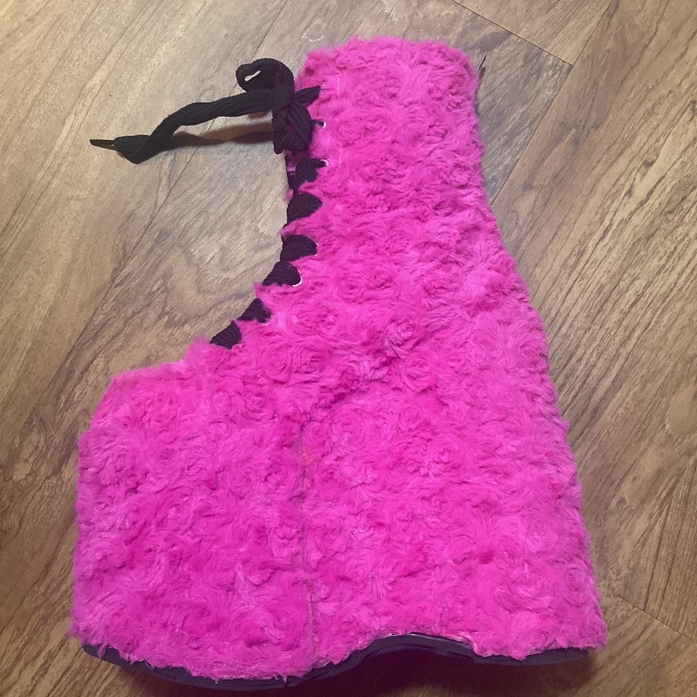 7” Demonia Fuxzy Hot Pink platforms - Picture 3 of 9